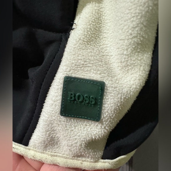 Hugo Boss Mens Large Hooded Vest - Picture 3 of 4